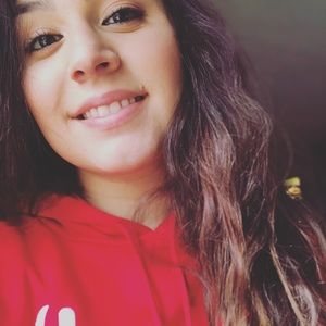 Meet your Posher, Pamela